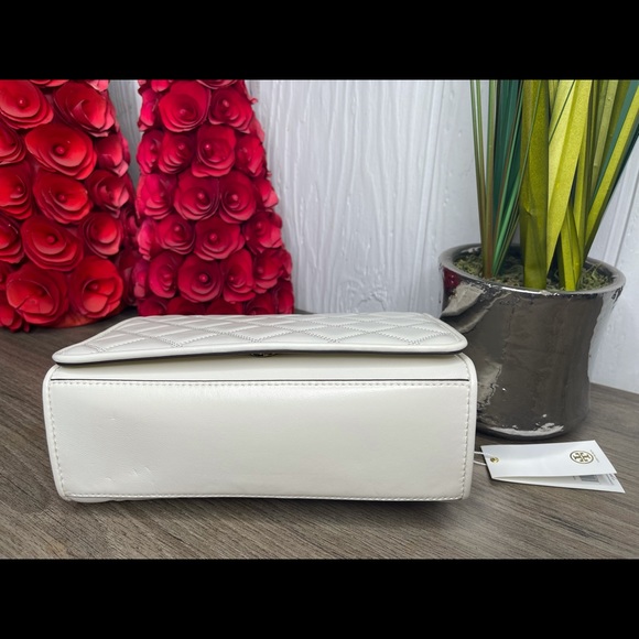 ‼️SOLD‼️Tory Burch savanna leather crossbody 💜💜 - Picture 5 of 9